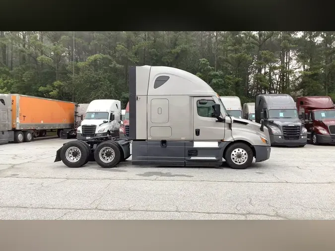 2023 Freightliner Cascadia