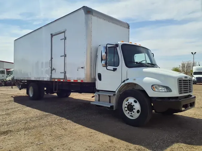 2018 FREIGHTLINER M2 106