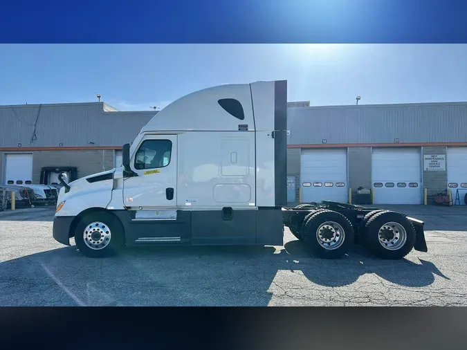 2021 Freightliner Cascadia