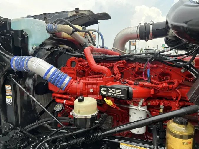 2020 Peterbilt 389