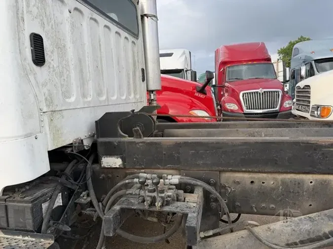 2005 FREIGHTLINER BUSINESS CLASS M2 106808e660b10aa7f15f0ae790541c57e53