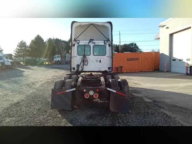 2020 Freightliner Cascadia 126808f06d80e7be98cfd9d29caf10970dd