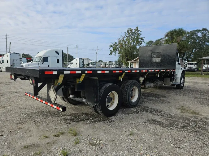 2016 FREIGHTLINER/MERCEDES M2 106