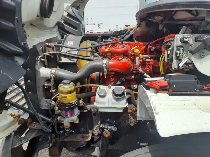 2019 FREIGHTLINER M2 106
