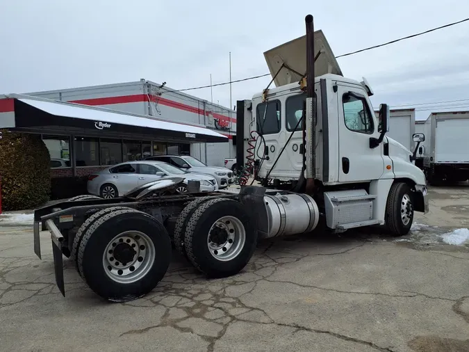 2018 FREIGHTLINER/MERCEDES CASCADIA 125