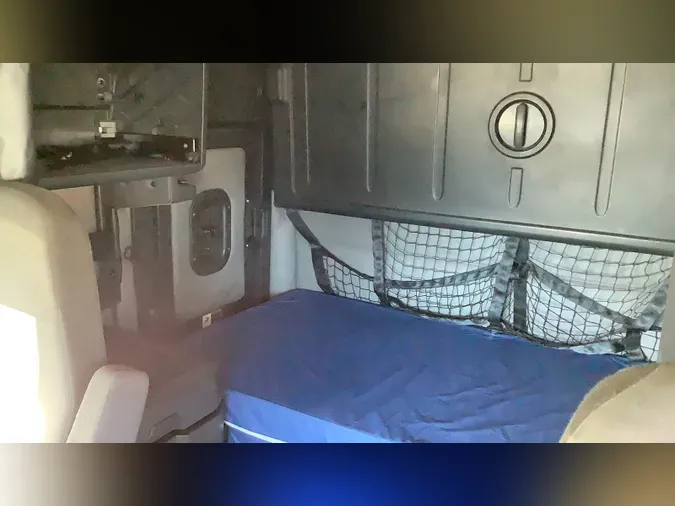 2021 Freightliner Cascadia 1268099215760fccb36d43df445457414c7