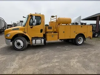 2013 FREIGHTLINER BUSINESS CLASS M2 106