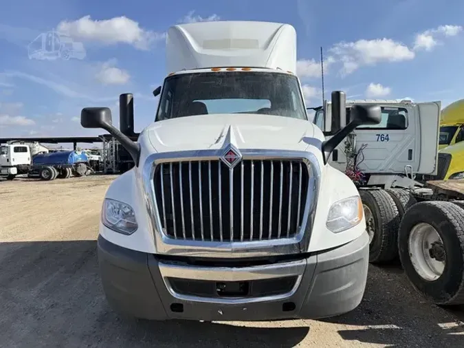 2021 INTERNATIONAL LT