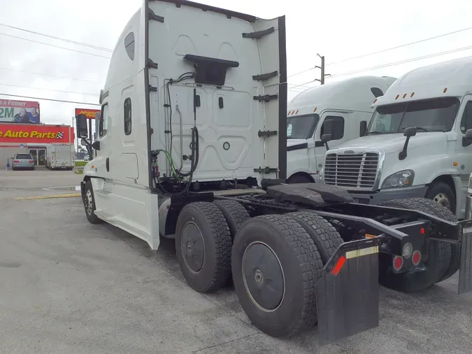 2019 FREIGHTLINER/MERCEDES CASCADIA 125