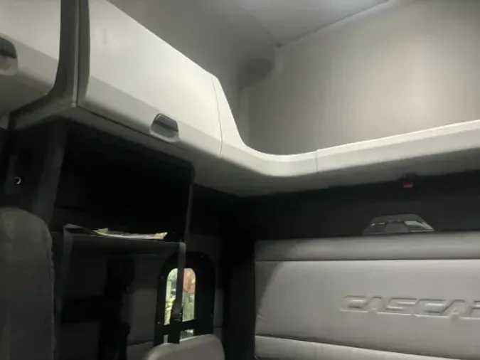 2019 Freightliner New Cascadia 12680a735ae88b3722909cf2b098af69699