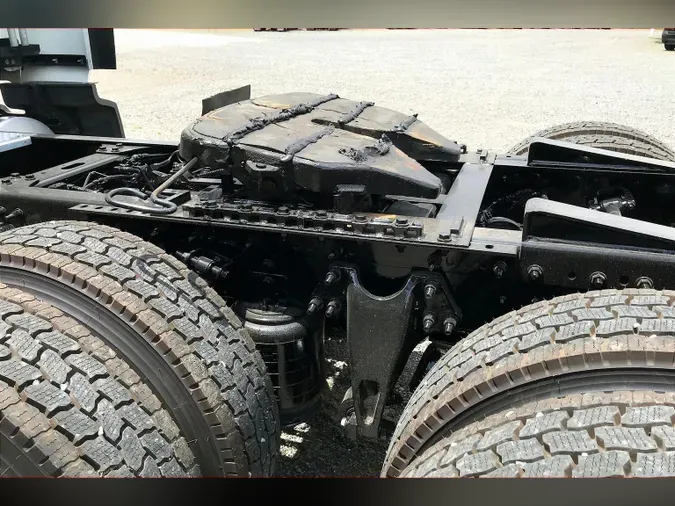 2022 INT LT625 6x4