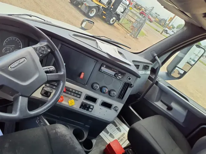 2019 FREIGHTLINER NEW CASCADIA PX12664