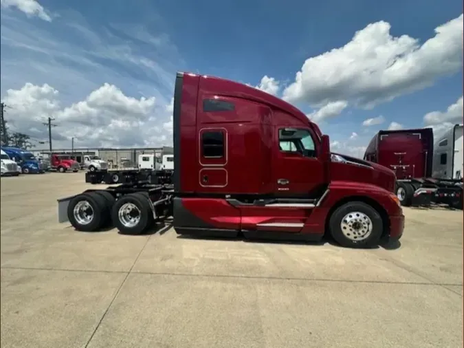 2025 Kenworth T680