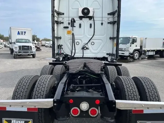 2020 Freightliner Cascadia