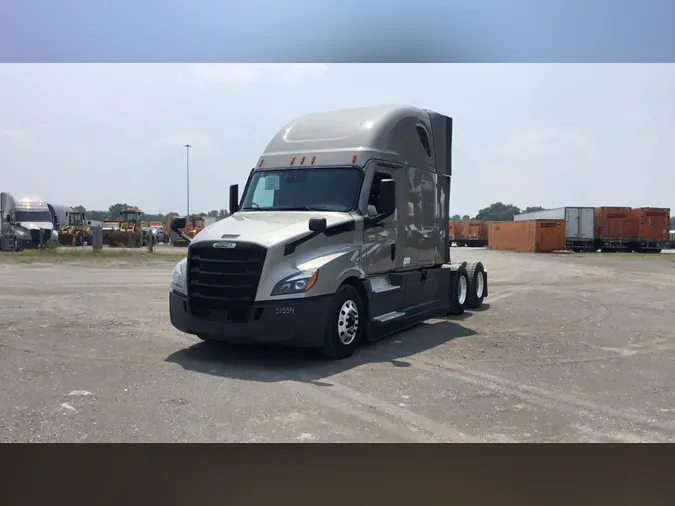 2021 Freightliner Cascadia 126