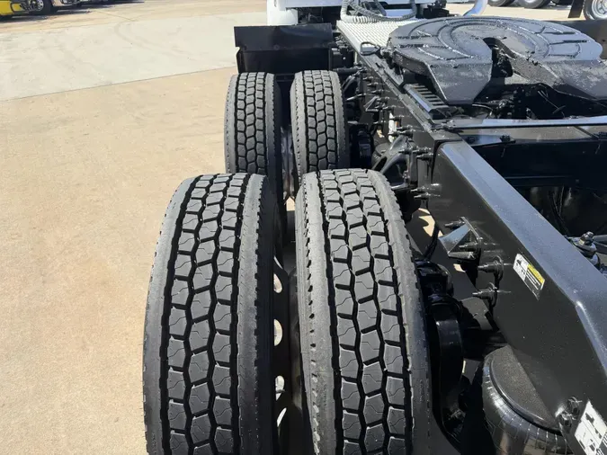 2020 Peterbilt 57980b77c46adc57e64a4db6f1aa92f9a82