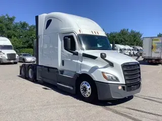 2020 Freightliner Cascadia