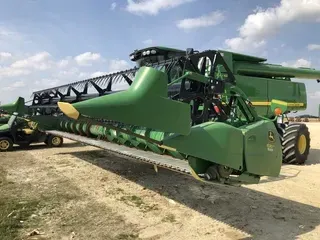 2009 John Deere 630F