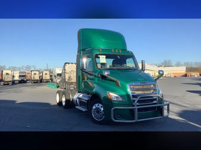 2020 Freightliner Cascadia 12680bf5c8f625ec8ef8a180ba59438d502