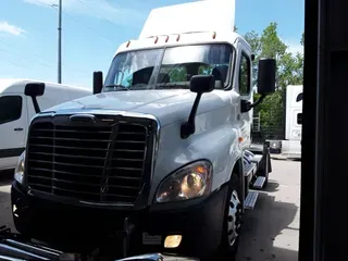 2017 FREIGHTLINER CASCADIA 125