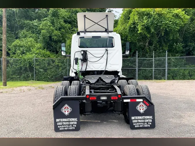 2022 INT LT625 6x4