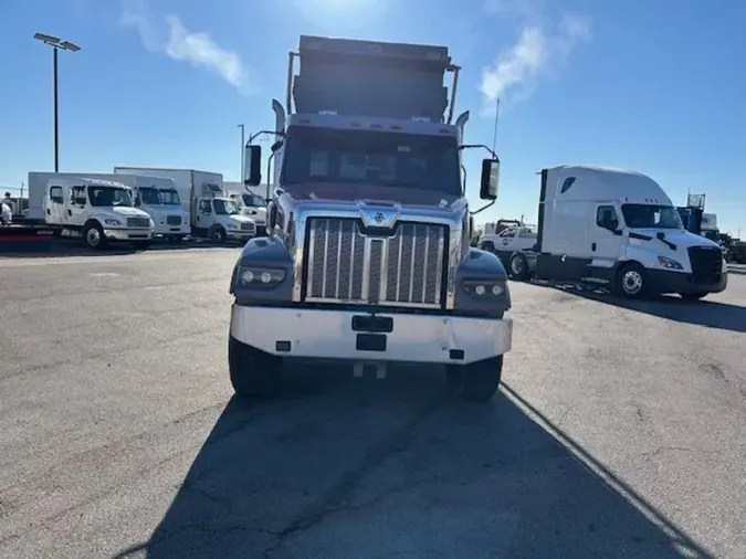 2022 Western Star 49X 36" Trench-Style Low Roof