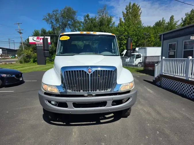 2019 NAVISTAR INTERNATIONAL 4300