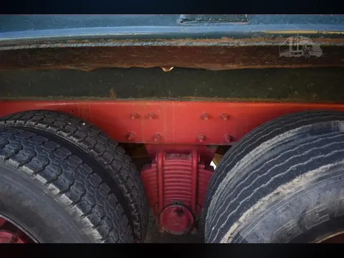 1997 MACK RD688S