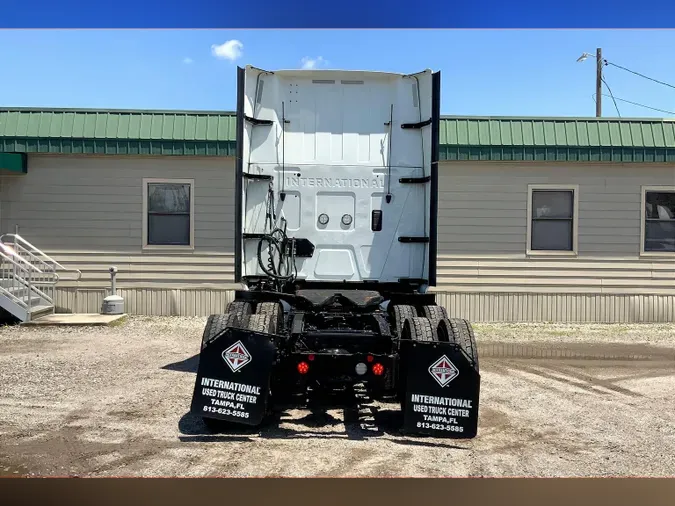 2022 INT LT625 6x4
