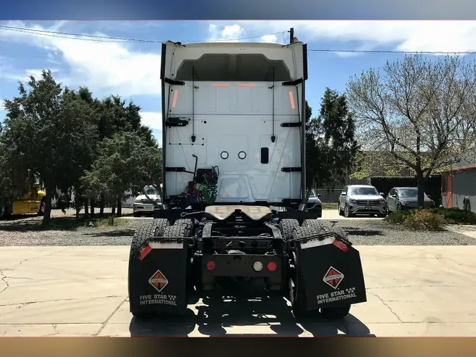 2020 INT LT625 6x4