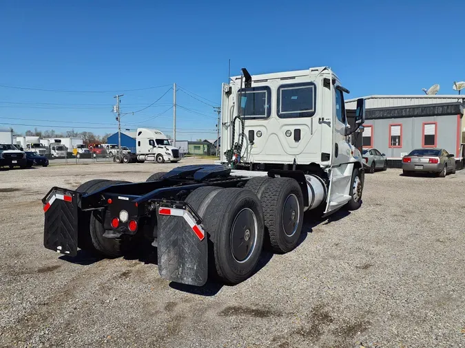 2017 FREIGHTLINER/MERCEDES CASCADIA 125