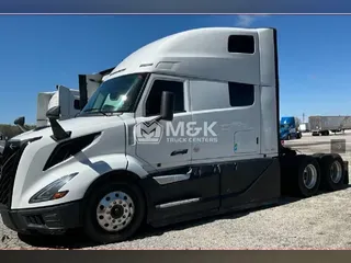 2026 VOLVO VNL64T860