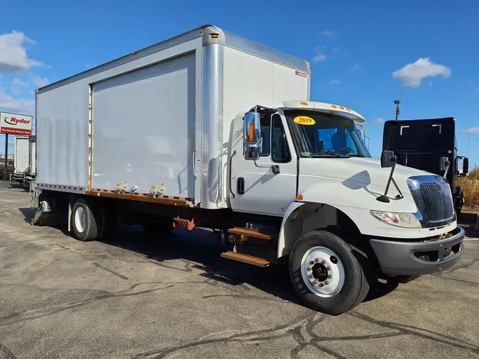 2019 NAVISTAR INTERNATIONAL 4300
