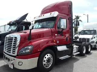 2020 FREIGHTLINER/MERCEDES CASCADIA 125