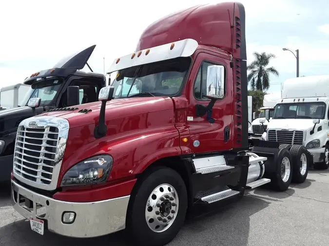 2020 FREIGHTLINER/MERCEDES CASCADIA 12580d47cd3e2549124be552dc4c9d236d2