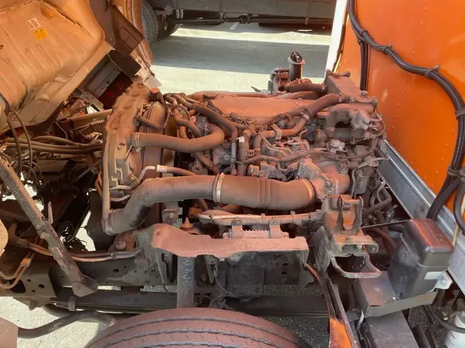 2019 FREIGHTLINER M2 106