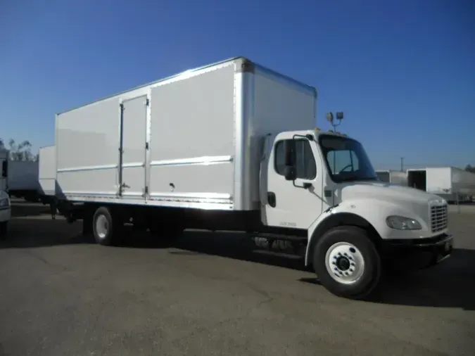 2019 Freightliner Business Class M2 106