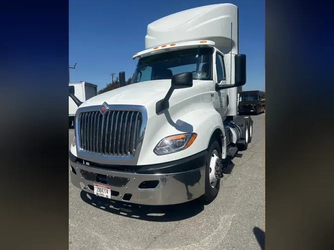 2020 NAVISTAR INTERNATIONAL LT625 DAYCAB T/A