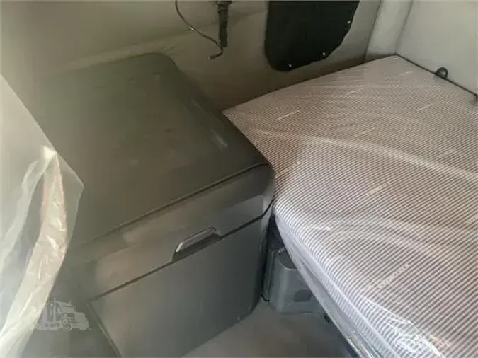 2022 FREIGHTLINER CASCADIA 126