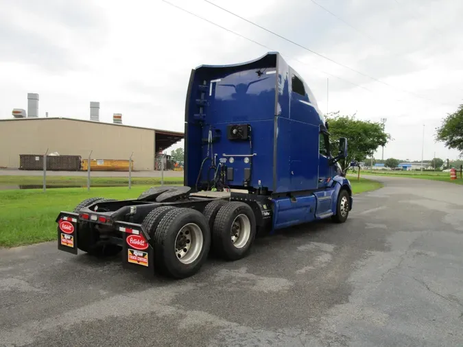2022 Peterbilt 579