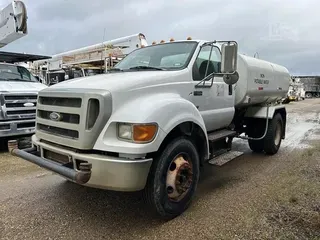 2006 FORD F650 SD