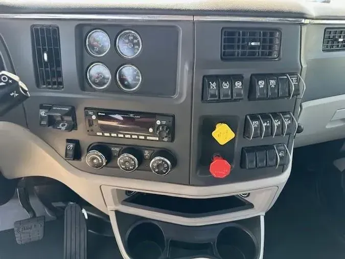 2022 Peterbilt 567