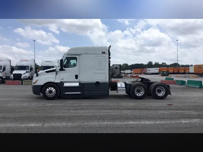 2022 Freightliner Cascadia 12680f4dc5436e670c9d29b474a73d6daaa