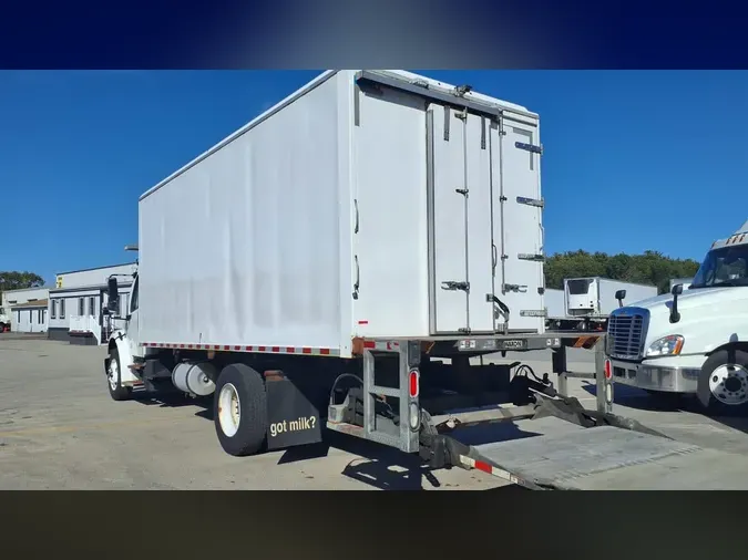 2020 FREIGHTLINER/MERCEDES M2 106
