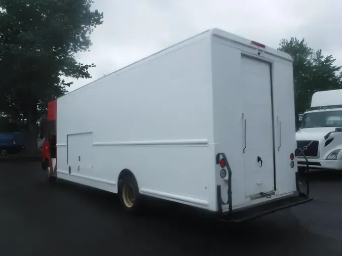 2017 FRTLR CUSTOM CHASSIS CORP MT55