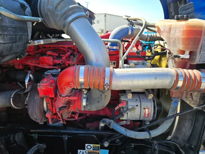 2022 Kenworth T68080f99fcb166a129ba5e65f7725b0f1ca