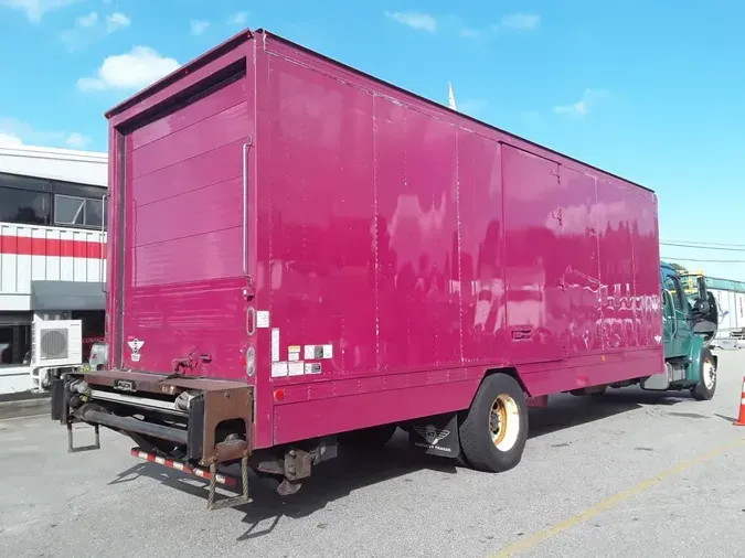 2016 FREIGHTLINER M2 106