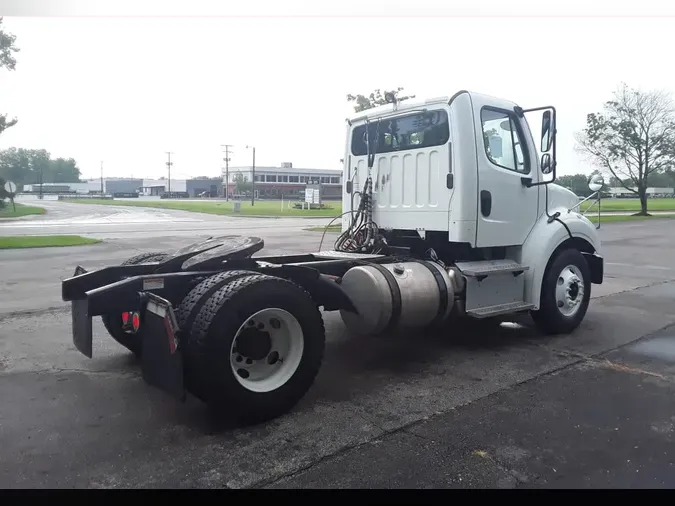 2017 FREIGHTLINER/MERCEDES M2-112