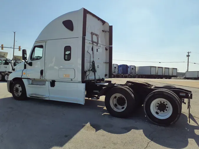 2019 FREIGHTLINER/MERCEDES CASCADIA 125