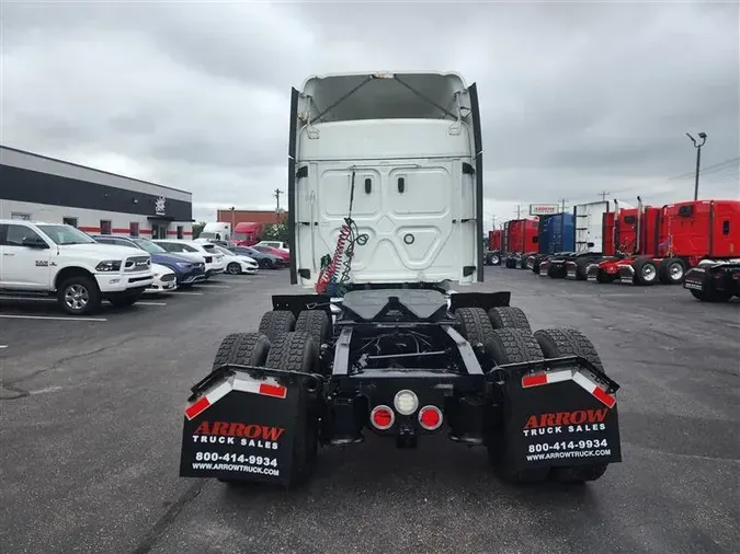 2020 FREIGHTLINER CA116810082f66831d66bdffc06bcf9486d7a